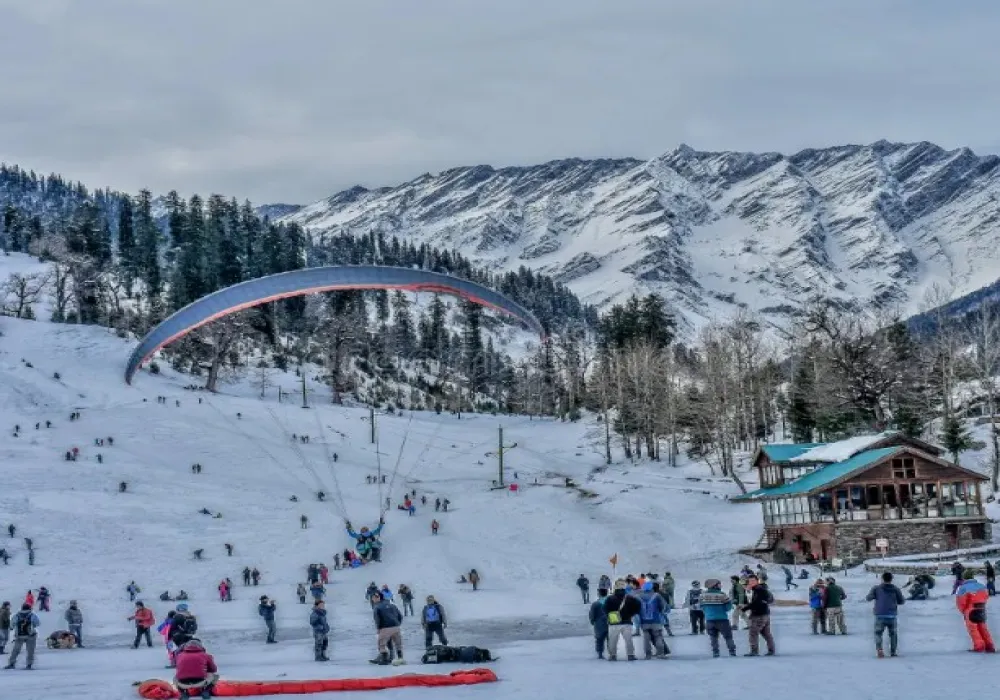 MANALI SNOW ESCAPE