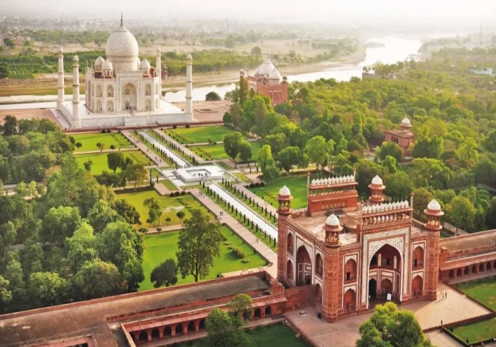 1 Night Agra Tour by Private Car